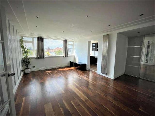 Apartment for rent in Barkingside, Greater London