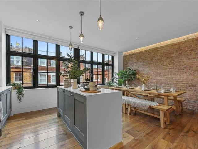 House for rent in Covent Garden, Victoria