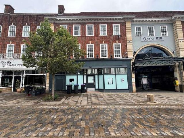 Apartment for rent in Jackmans Estate, King's Walden