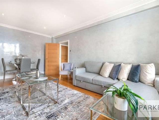 Apartment for rent in Bayswater, Greater London