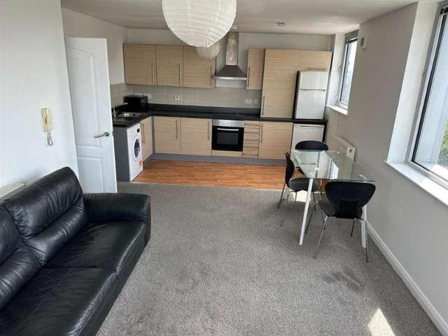 Apartment for rent in Calderstones