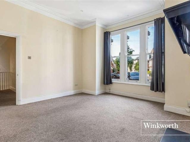 Apartment for rent in Stockwell, Greater London