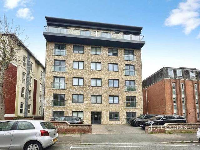 Apartment for rent in Upperton, Eastbourne