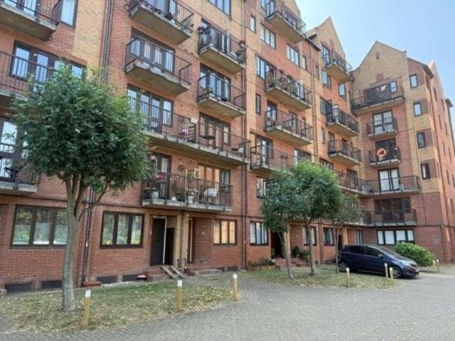 Apartment for rent in Canary Wharf, Greater London