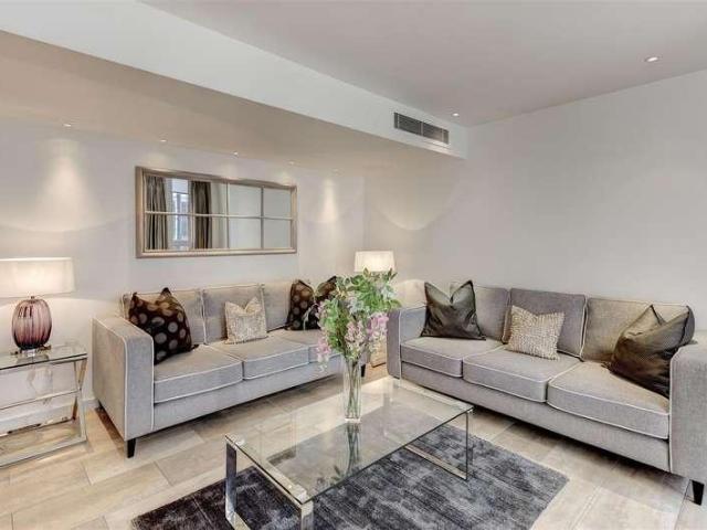Apartment for rent in South Kensington, Greater London