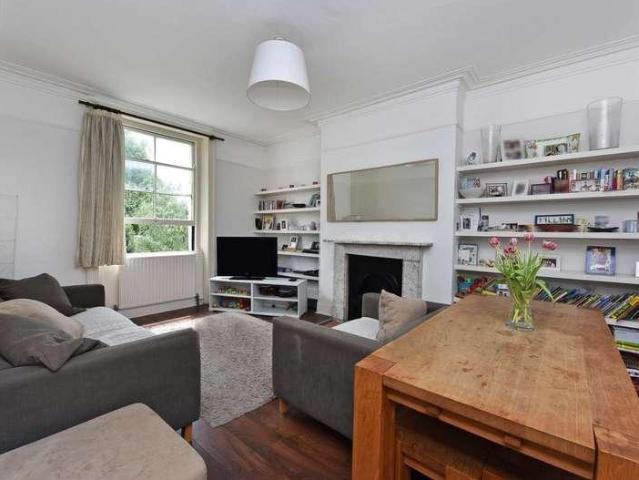 Apartment for rent in Highbury, Greater London