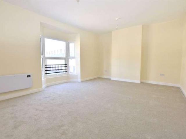 Apartment for rent in Burstow, Hillview