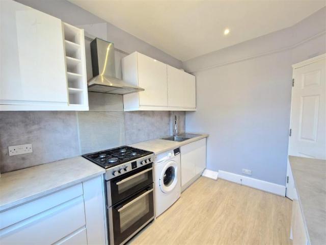 Apartment for rent in Preston, Greater London