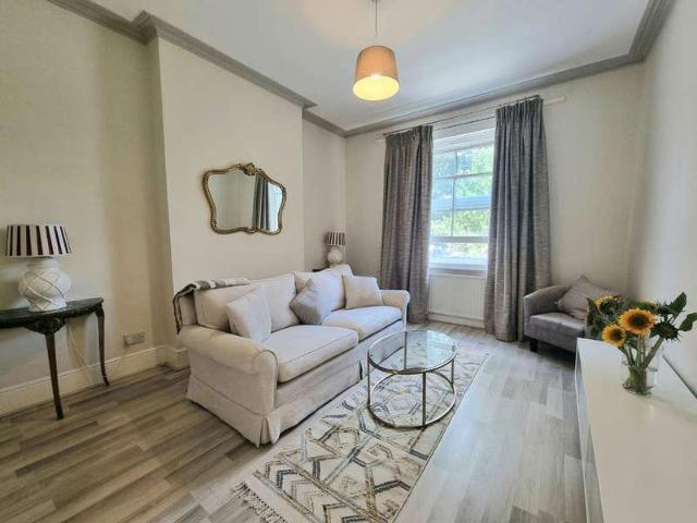 Apartment for rent in London Borough of Ealing, Greater London