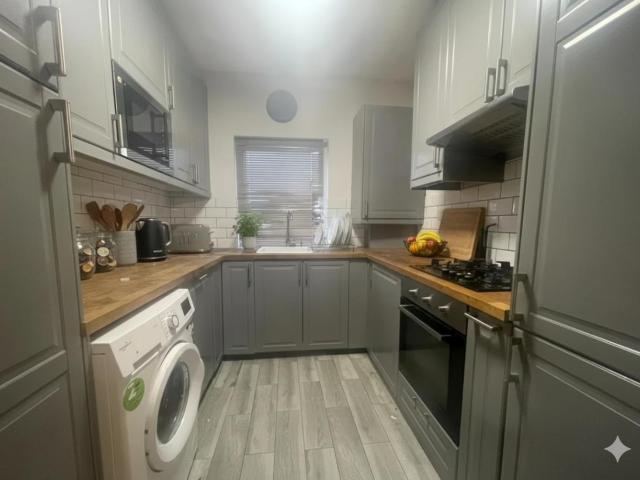 Apartment for rent in Mill Hill, Greater London