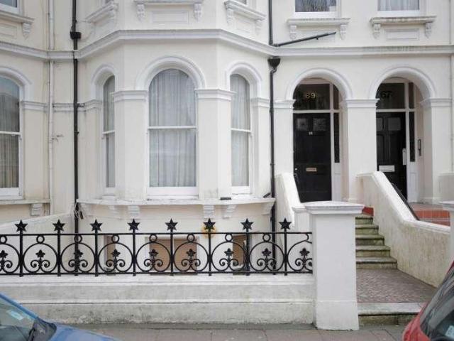 Apartment for rent in Aldrington
