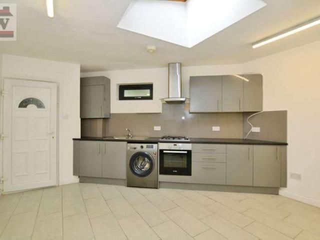 House for rent in London Borough of Hounslow, Spring Grove