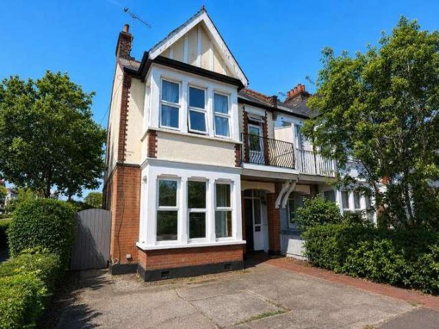 Apartment for rent in Alton Barnes, Essex