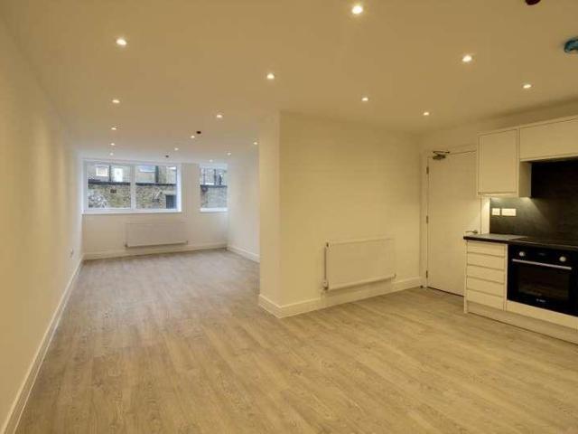 Apartment for rent in Alton Barnes, Essex