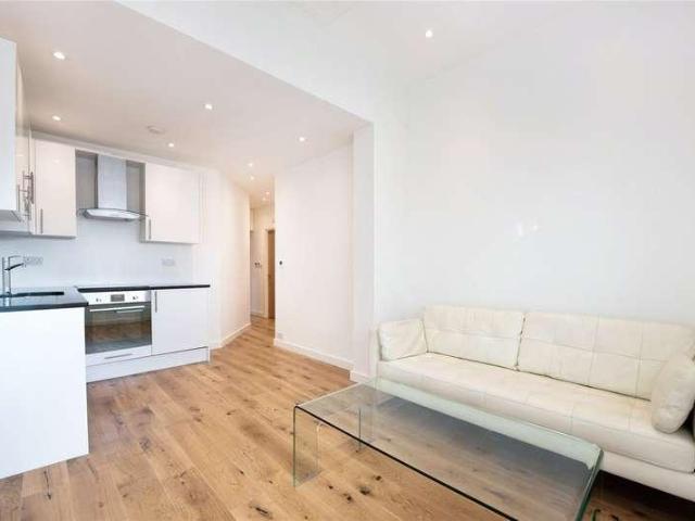 Apartment for rent in Dollis Hill, Greater London