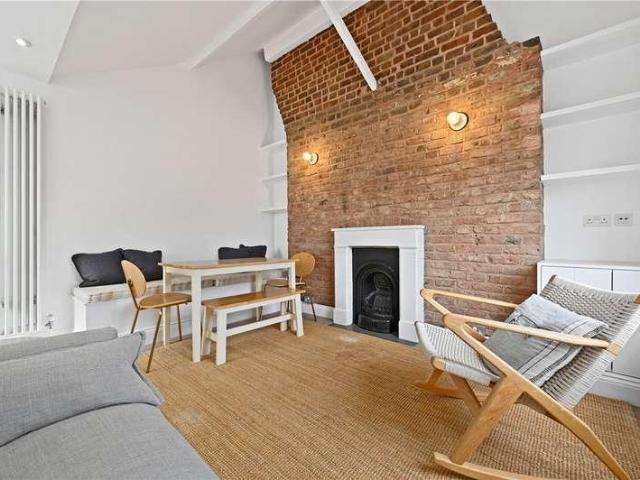 Apartment for rent in Maida Hill, Greater London