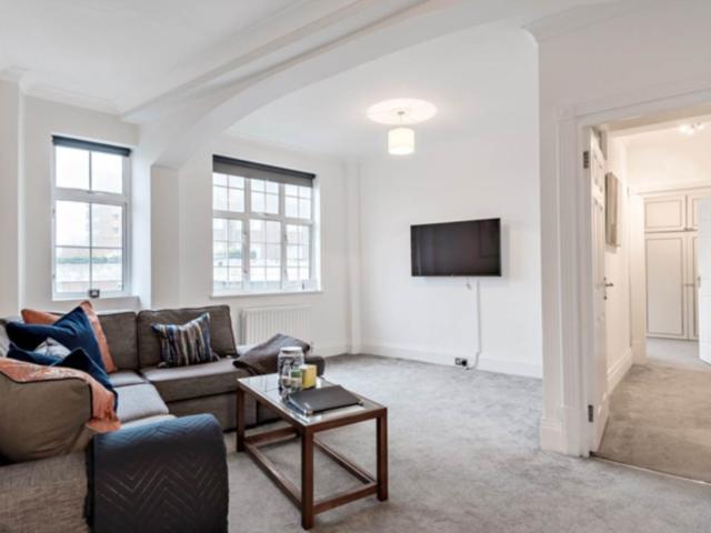 Apartment for rent in St. John's Wood, Greater London