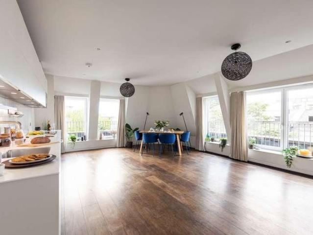 House for rent in Chalk Farm, Greater London