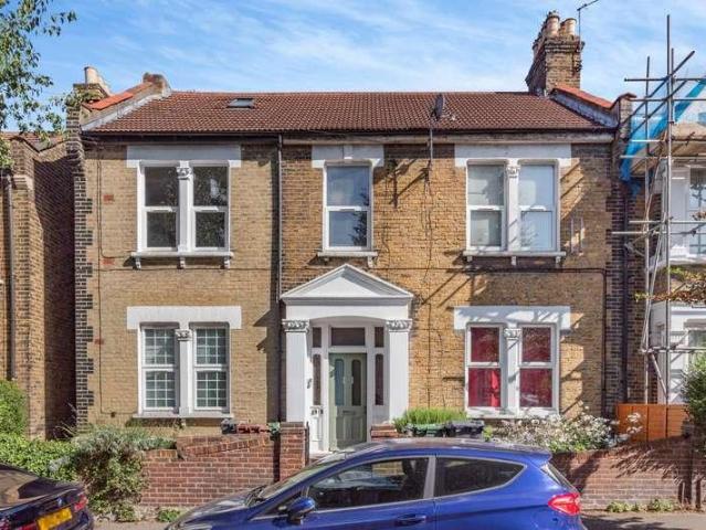Apartment for rent in Leyton, Greater London