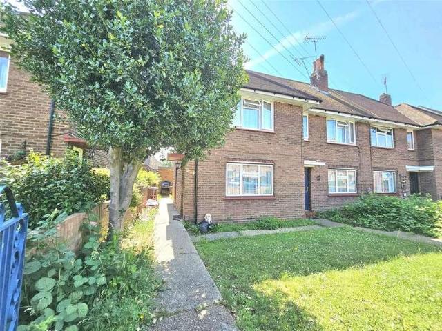 Apartment for rent in Collier Row, Greater London