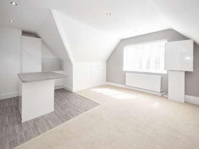 Apartment for rent in Southgate, Greater London