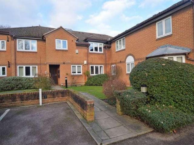Apartment for rent in St Albans, Five Acres