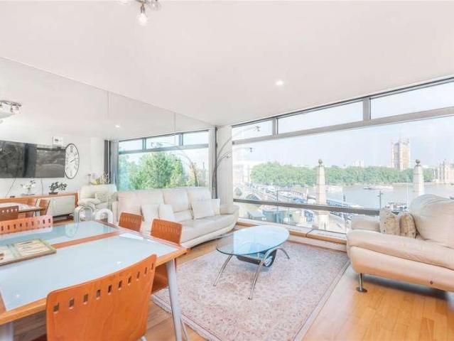 House for rent in South Lambeth, Greater London