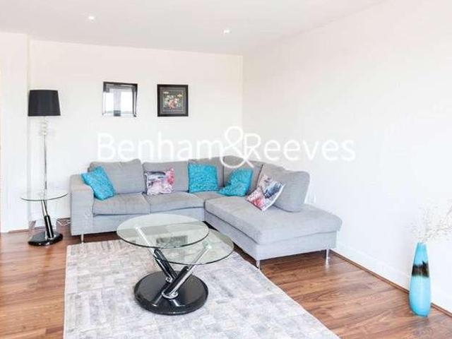 House for rent in London Borough of Ealing, Greater London