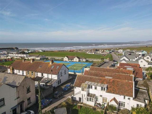 Apartment for rent in Brandis Corner, Devon