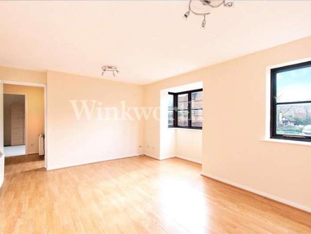 Apartment for rent in Golders Green, Greater London