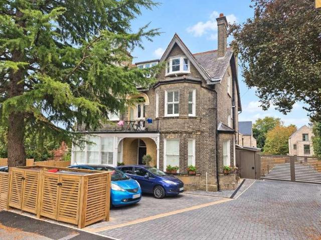 House for rent in High Barnet, Greater London