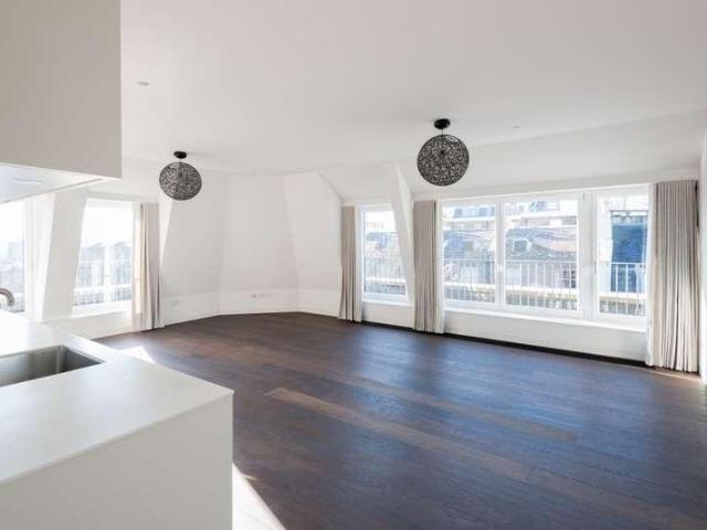 House for rent in Chalk Farm, Greater London