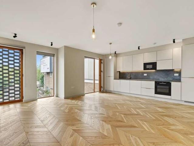 Apartment for rent in Stroud Green, Greater London