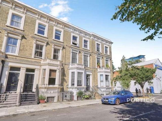 Apartment for rent in West Kensington, Greater London