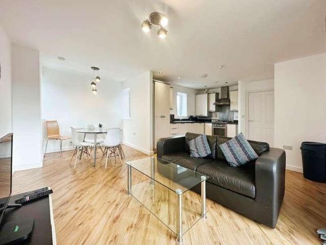 Apartment for rent in Wexham, George Green