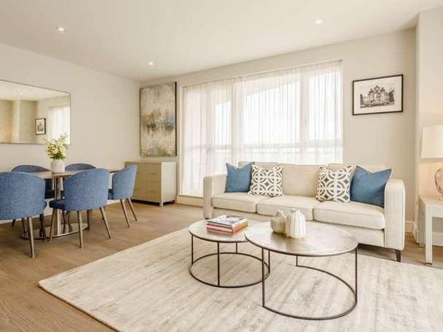 Apartment for rent in Canary Wharf, Greater London