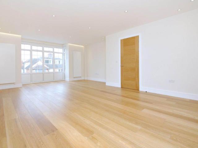 Apartment for rent in Golders Green, Greater London