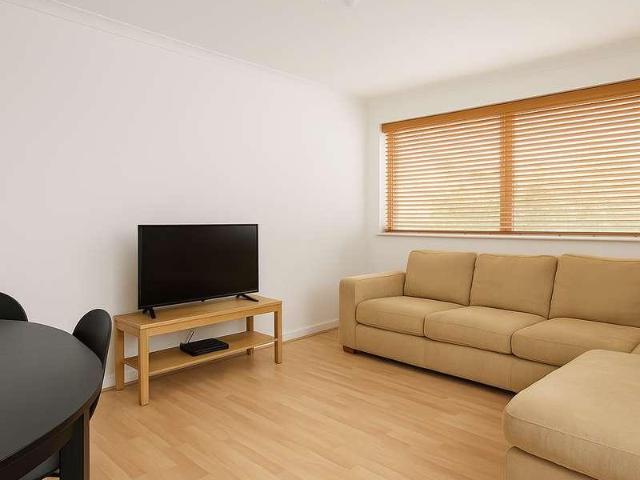 Apartment for rent in Battersea, Greater London