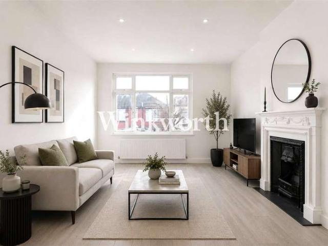House for rent in Palmers Green, Greater London