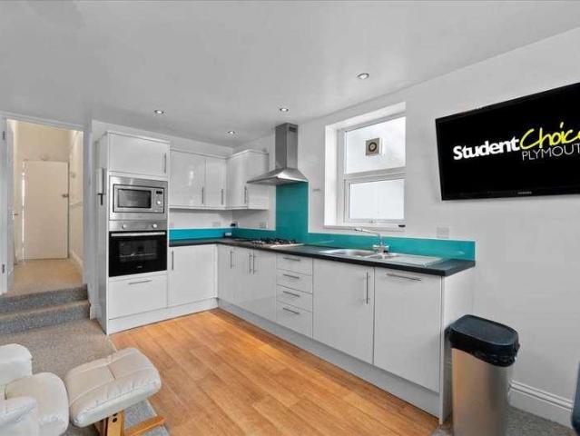 Apartment for rent in Pennycomequick, Mount Wise