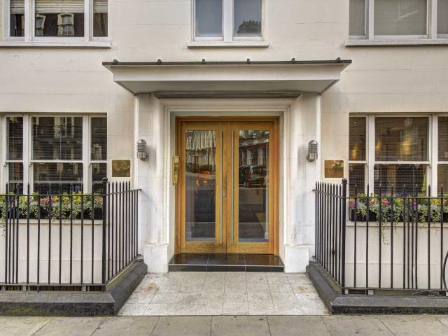 Apartment for rent in Mayfair, Greater London