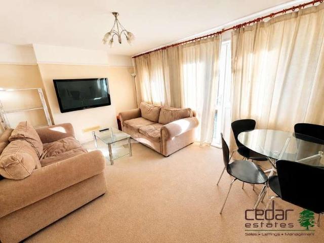 Apartment for rent in Heaton Norris, Greater Manchester