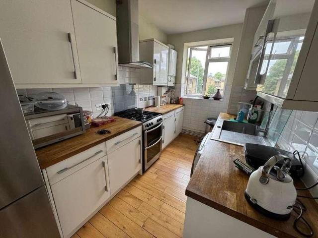 Apartment for rent in Canary Wharf, Greater London