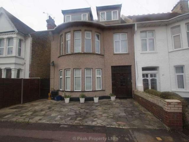 House for rent in Alton Barnes, Essex