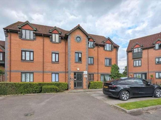 Apartment for rent in Colindale, Greater London
