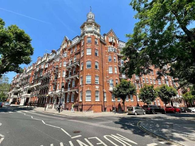 Apartment for rent in Kensington, Greater London