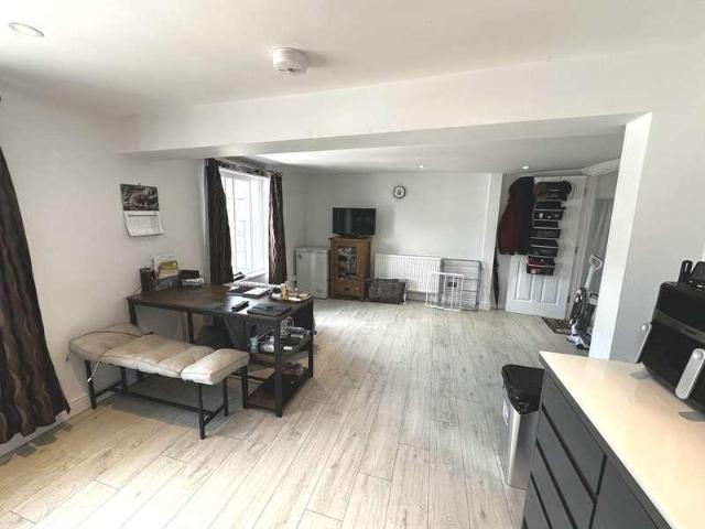 Apartment for rent in Evershot, Oxfordshire