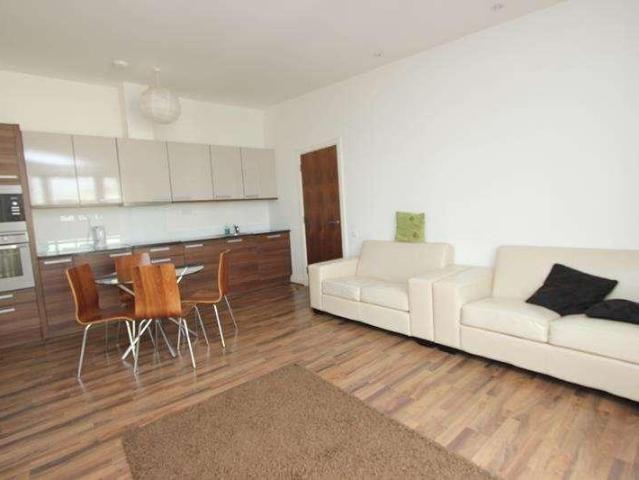 House for rent in Locksley Estate, Limehouse