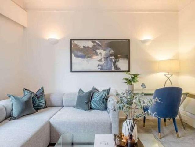 Apartment for rent in St. John's Wood, Greater London