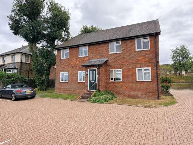 Apartment for rent in Weston Turville